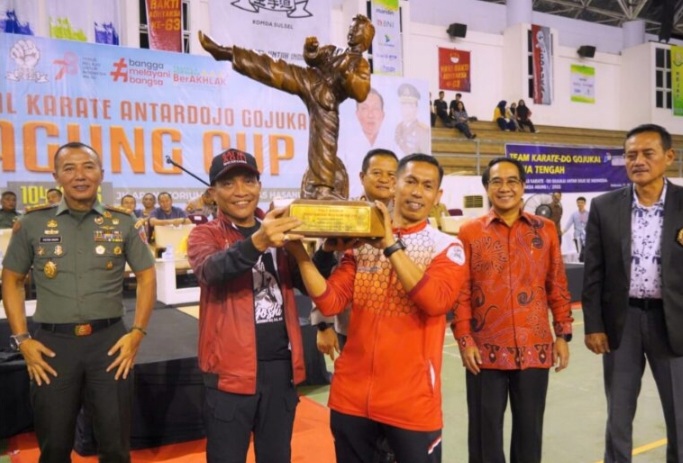 Kapolda Dan Pangdam Hadiri Penutupan Kejurnas Karate Antardojo Gojukai “Jaksa Agung Cup I” Di Makassar Juli 19, 2023