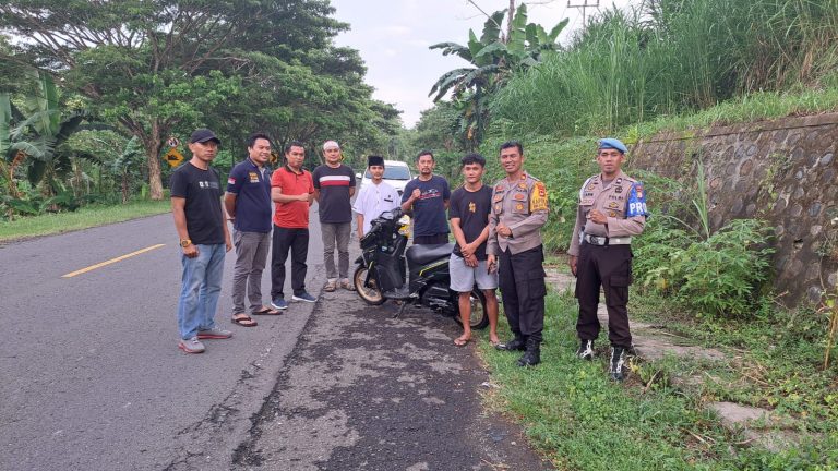 Cegah Aksi Balap Liar Selama Ramadhan, Polres Sinjai dan Jajarannya Intens Lakukan Patroli