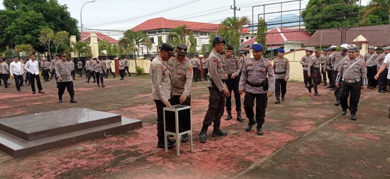 Kotak Amal Polres Sinjai, Berbagi Kebaikan, Meringankan Beban Sesama.