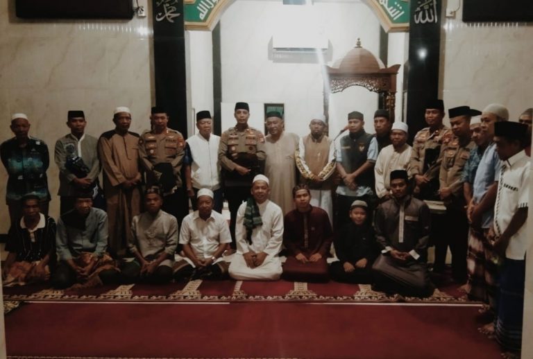 Safari Subuh Kapolrestabes Kota Makassar Di Masjid Alhamzah