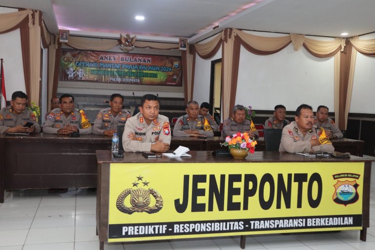 Menjelang Pelantikan Presiden dan Wakil Presiden, Kapolres Jeneponto Perintahkan Patroli Skala Besar