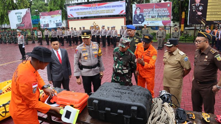 Polres Bantaeng Laksanakan Apel Gelar Pasukan Operasi Lilin 2024.