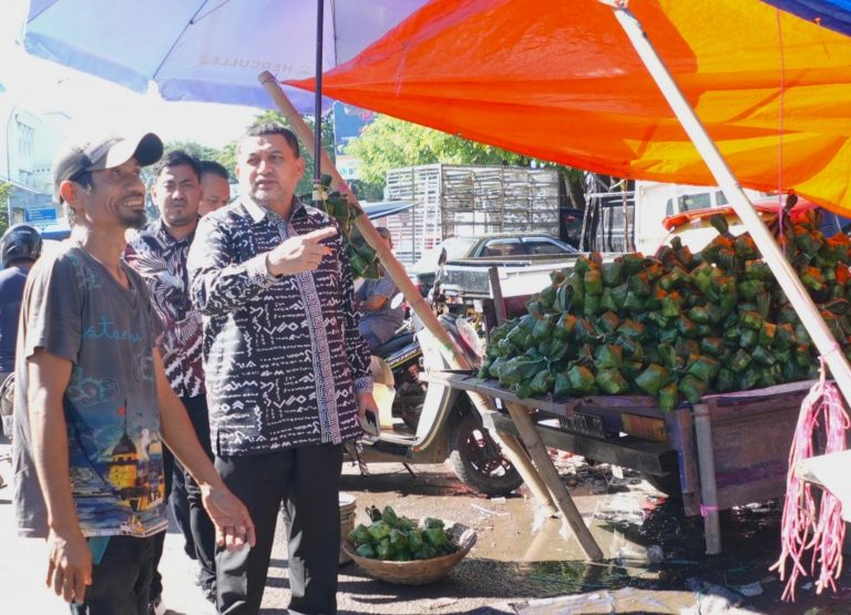 Wali Kota Munafri Sidak Pasar Pabaeng-baeng, Tegur Jukir dan Tertibkan Pedagang di Bahu Jalan