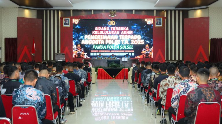Wakapolda Sulsel Pimpin Sidang Terbuka Kelulusan Akhir Penerimaan Terpadu Anggota Polri T.A. 2025 Panda Polda Sulsel