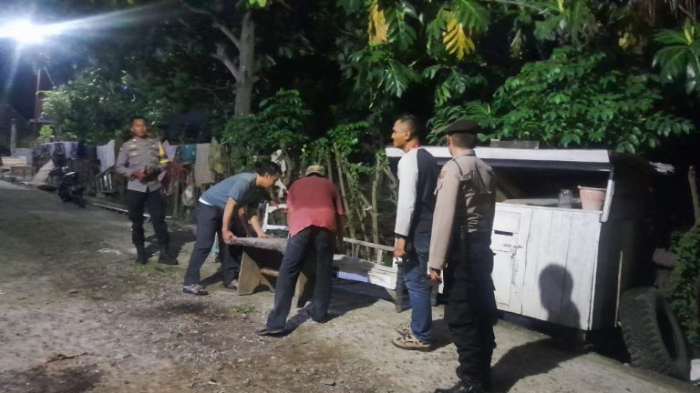 Patroli Malam Polsek Batang Polres Jeneponto Antisipasi Aksi Premanisme