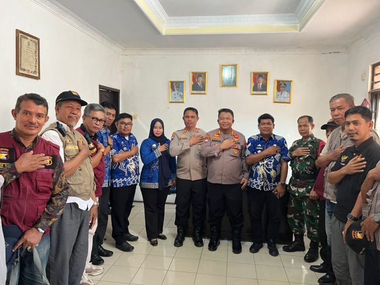 Tingkatkan Manajemen FKPM, Dirbinmas Polda Sulsel Sambang Ke Dua Desa Dan Dua Keluarahan di Gowa