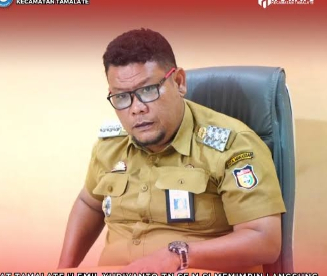 Camat Tamalate.H.Emil Yudiyanto Tadjuddin.S.E.m.si.memantau pelaksanaan Car Free Day (CFD) di Boulevard,