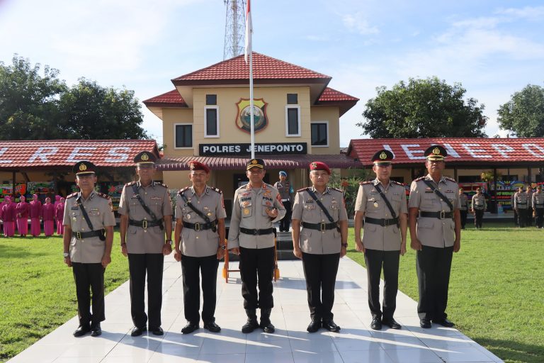 Kapolres Jeneponto Pimpin Upacara Serah Terima Jabatan Struktural.