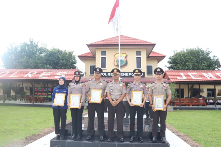 Lima Personel Dokkes Polres Jeneponto Terima Penghargaan Jelang Rotasi Kapolres