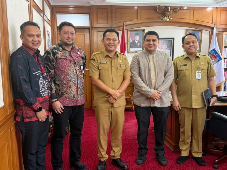 Pertemuan Wali Kota Makassar dan Ditjen Otda, Bahas Penguatan Kapasitas ASN Pemerintahan