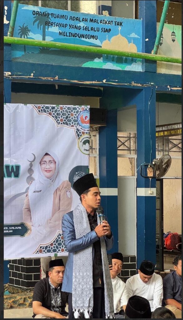 UPT SPF SMP Negeri 6 Makassar memperingati Isra Mi’raj Nabi Besar Muhammad SAW dengan tema Hakikat Isra Mi’raj sebagai Perjalanan Spiritual Nabi Muhammad SAW.