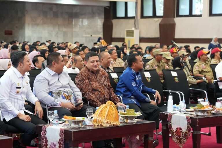 Mensos Kumpulkan Kepala Daerah Se-Sulsel, Pemkot Makassar Siapkan Digitalisasi Bansos