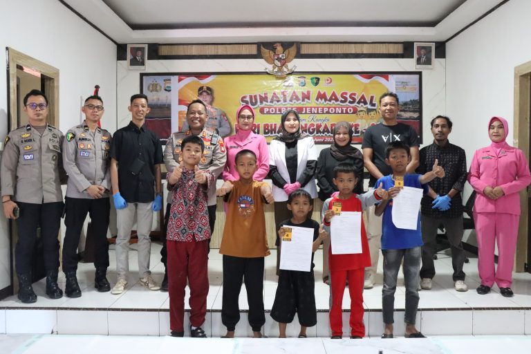 Polres Jeneponto Gelar Sunat Massal Modern Premium Gratis Menyambut Hari Bhayangkara ke-80 Tahun 2026