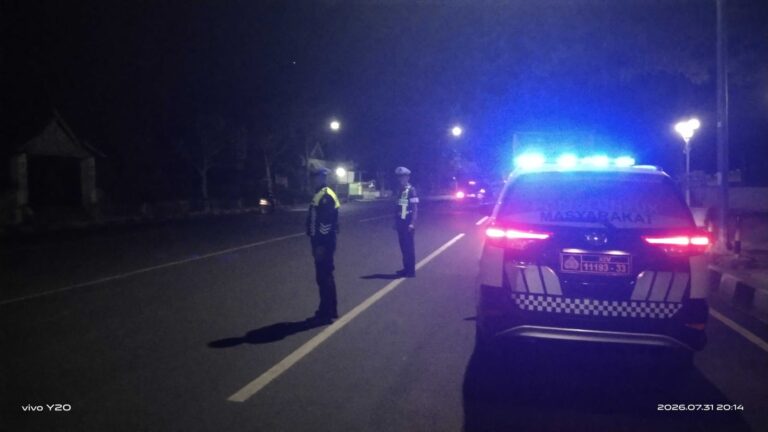 SAT LANTAS POLRES JENEPONTO GELAR PATROLI MALAM, TEKAN PELANGGARAN DAN KECELAKAAN