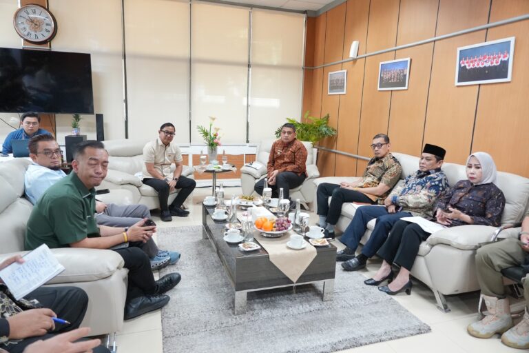 Tak Ingin Masyarakat Jadi Korban, Appi Desak Pertamina dan Pengelola SPBU Atur Jadwal Antrean Bus dan Truk