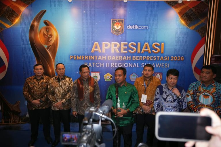 Appi Terima Dua Penghargaan dari Kemendagri, Bedah Rumah TLH dan Layanan Pendidikan di Pulau