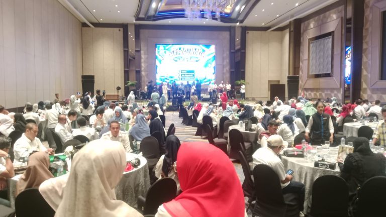 Sinergi Mengabdi untuk Almamater dan Masyarakat: Gema Pelantikan IKA SMP Islam Athirah Kajaolalido Makassar