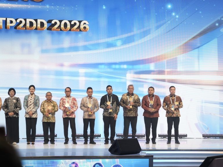 Transformasi Layanan Digital Pemkot Makassar Berbuah Predikat Kota TP2DD Terbaik