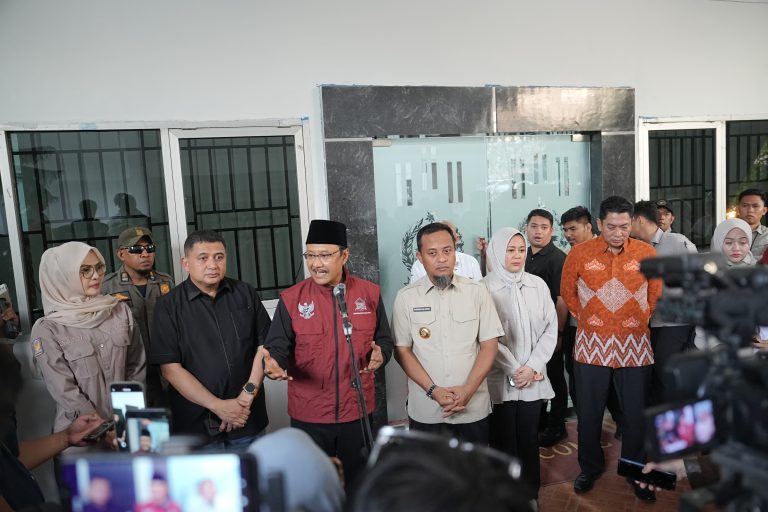 Wali Kota Appi – Mensos RI, Luncurkan Gerakan Peduli Tetangga di Makassar, Digitalisasi Bansos Mulai Dipercepat