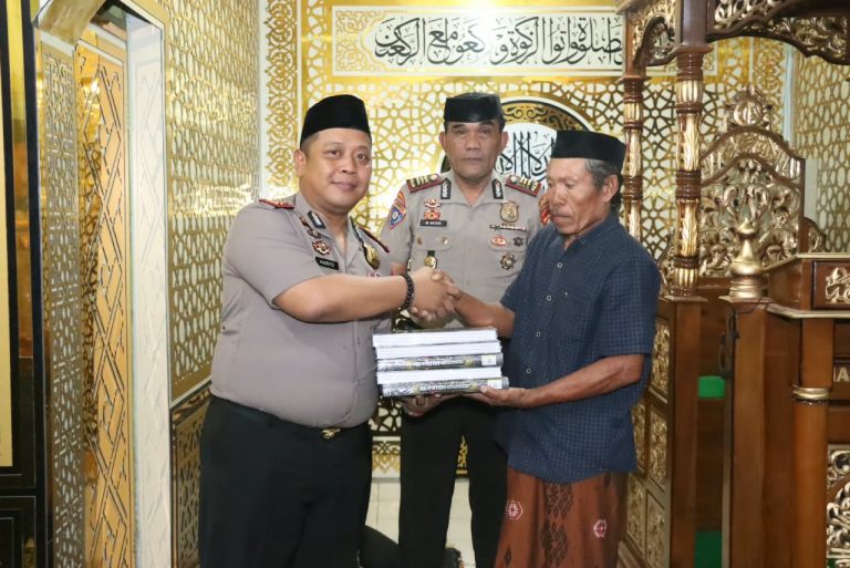 Polres Jeneponto Gelar Subuh Keliling Serentak di Seluruh Kecamatan