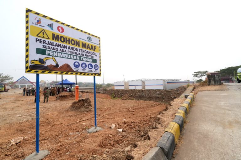 Wali Kota Makassar Minta Kontraktor Berdayakan Warga Untia dalam Pembangunan Stadion